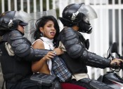 Maduro lanza una aplicación para que los venezolanos reporten "todo lo que ven y escuchen"