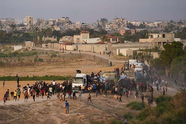Ayuda dentro de Gaza empieza a moverse más fácilmente, pero la nueva tarda en entrar