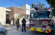 Incendio por cortocircuito moviliza a bomberos y causa crisis nerviosa a abuelita en Rincón de Sayavedra