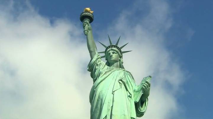 Statue of Liberty turns 139, St. Louis Gateway Arch turns 60