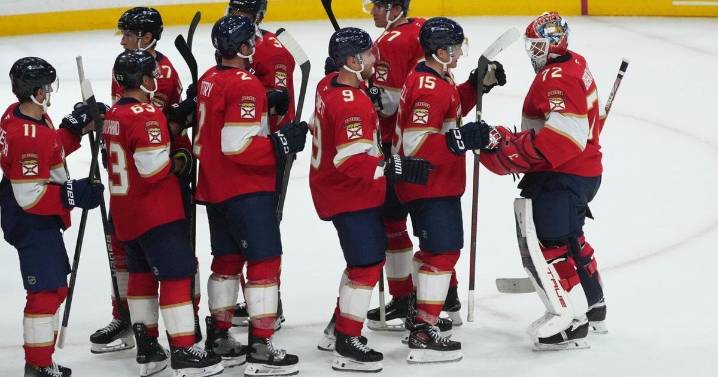 Panthers extend Jonah Gadjovich's contract on his birthday, securing him through 2027
