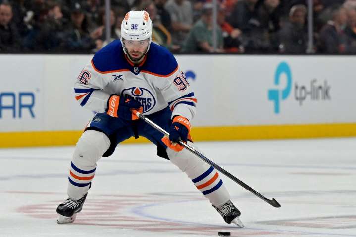 Former Red Wings castoff signs massive extension with Oilers