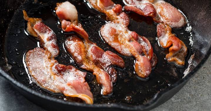 Bacon will be crispier and taste better if you ditch oil and follow this method