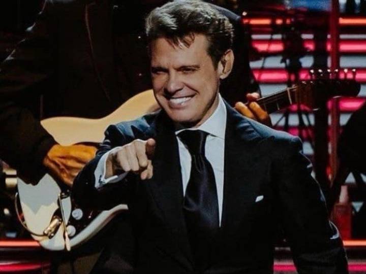 Luis Miguel luce irreconocible en Madrid: así se dejó ver con Paloma Cuevas
