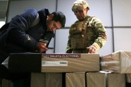 Bolivia vuelve a las urnas para una inédita segunda vuelta que dará paso a un nuevo ciclo