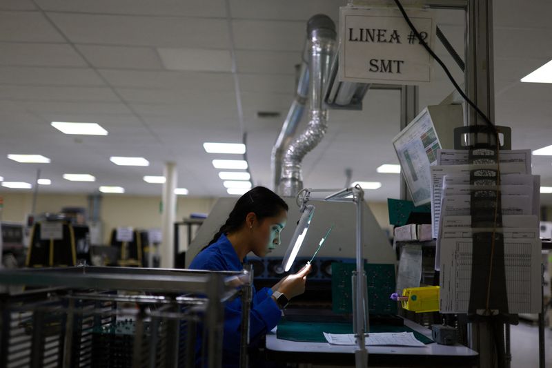 Mexican economy contracts in third quarter as industrial activity slows