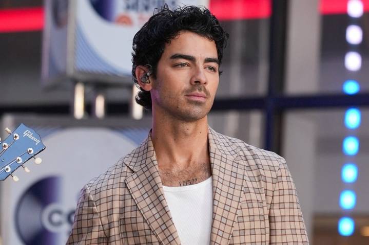 Joe Jonas Reacts to Taylor Swift’s ‘The Life of a Showgirl’: ‘Everybody’s Got an Opinion About It, But From What I’ve Heard…’