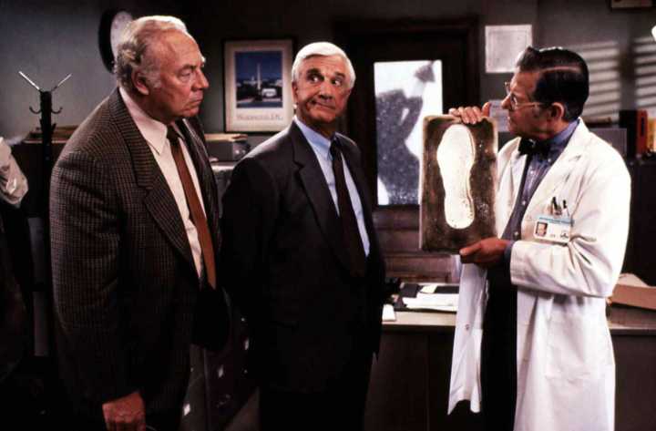 Actor Ed Williams, quirky scientist in ‘Naked Gun,’ dies at 98