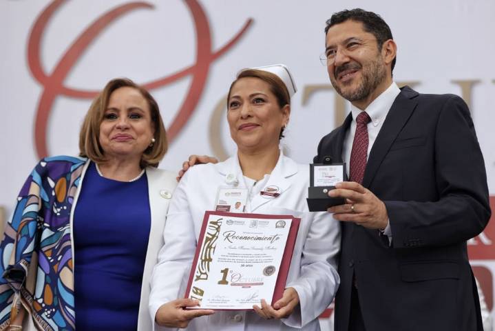 Beneficia ISSSTE a personal de enfermería y de terapia física con renivelación laboral