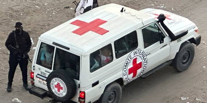 Hamas entregó solo 4 de los 28 cuerpos que tenía secuestrados y crece el temor entre las familias de los rehenes muertos que siguen en Gaza