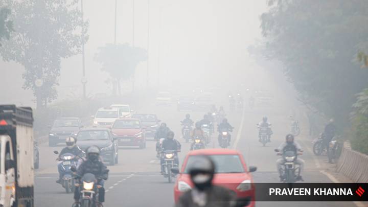 Delhi News Live Updates: At 185, Delhi air quality remains ‘moderate’, likely to turn ‘poor’ mid