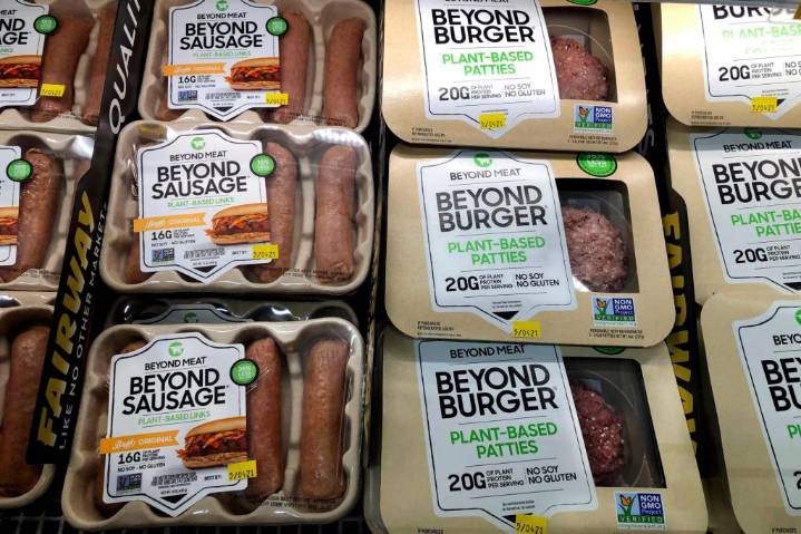 Beyond Meat shares drop below $1 on investor concerns