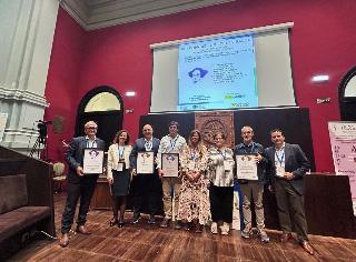 El CCMIJU recibe el 'Premio Amparo Poch 2025' de Compra Pública de Innovación en Salud por el desarrollo del sistema robótico TREMIRS