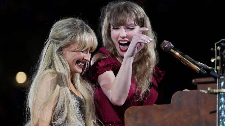 Sabrina Carpenter Gives Big Shoutout To Taylor Swift For The  Life Of A Showgirl