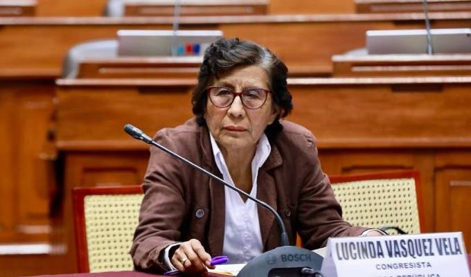 Tino Vargas sobre Lucinda Vásquez: "La congresista debería ser retirada del puesto"