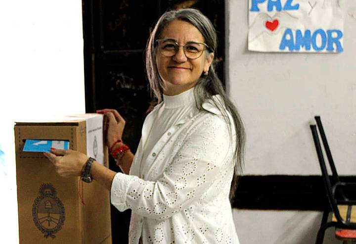 Votó Erika Nasir: ”La gente tiene ganas de venir a participar”