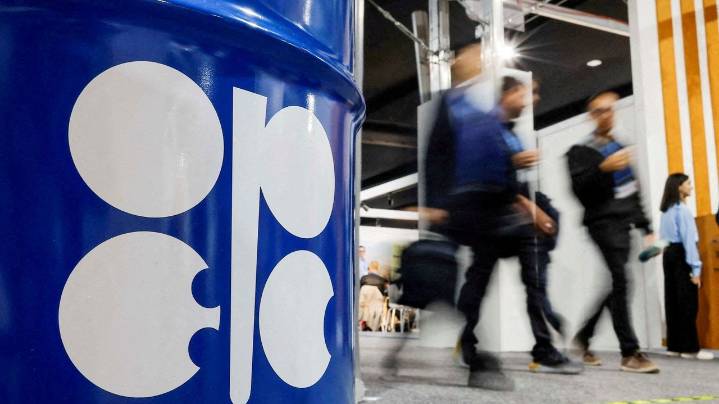 La OPEP aumentará la producción de petróleo en noviembre en 137.000 barriles diarios