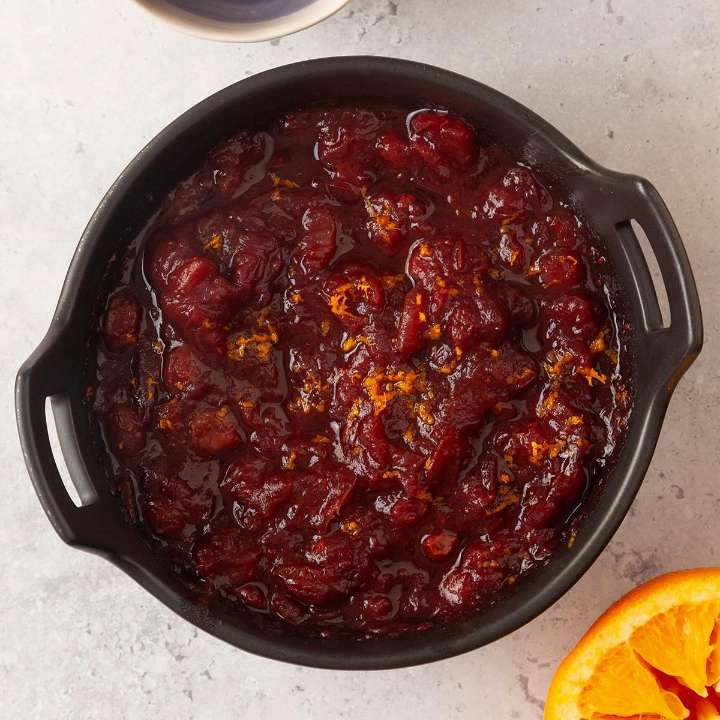 Slow-Cooker Cranberry Sauce Recipe: How to Make It
