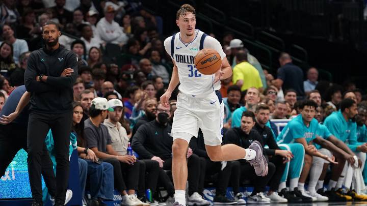 Mavericks’ Cooper Flagg drops ‘competition’ truth bomb on facing Kon Knueppel, ex