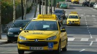 Las autoescuelas creen que conducir con 17 años bajo supervisión es una "herramienta eficaz" para reducir accidentes