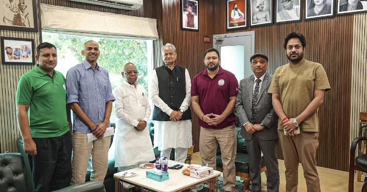 Bihar: After 'fruitful talks', Tejashwi allays fears of rift