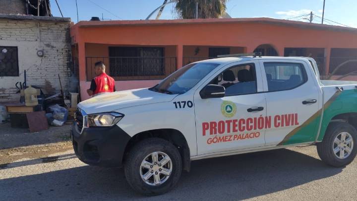 Hombre sufre quemaduras de primer y segundo grado en el cuerpo tras incendio en casa de Gómez Palacio
