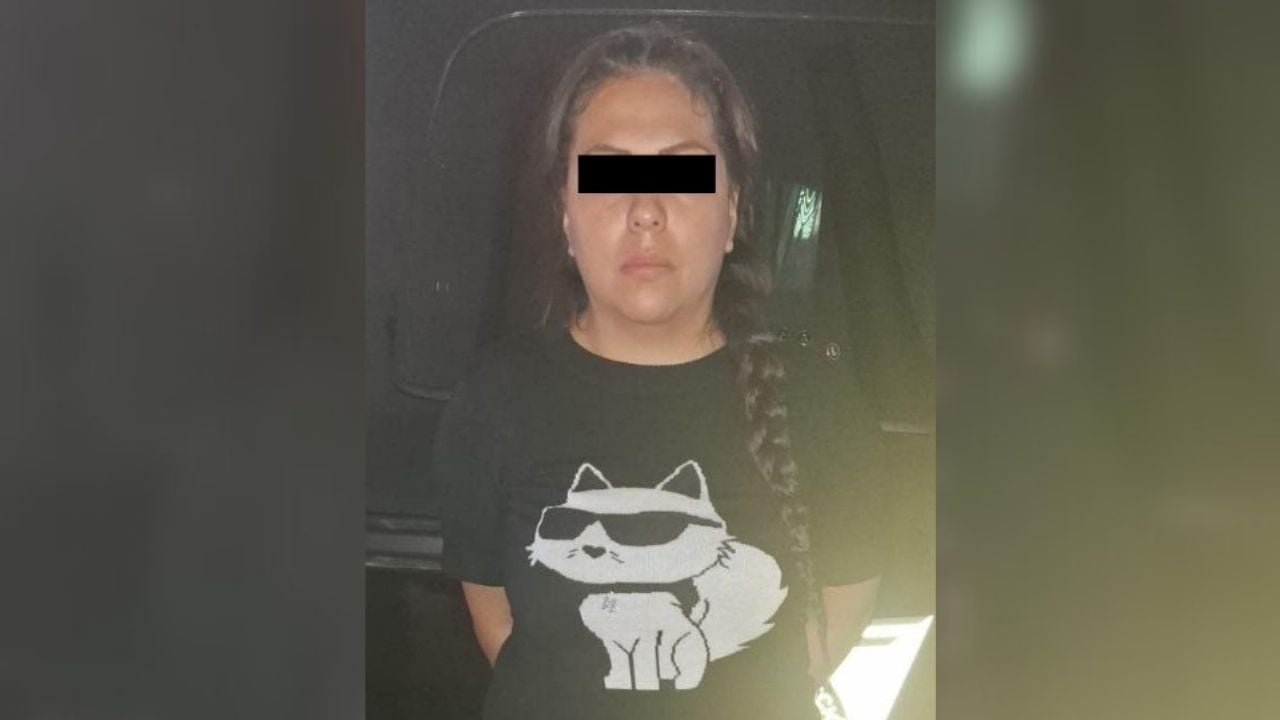Detienen a mujer por robar prendas de vestir en tienda departamental de Monterrey