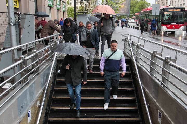 Lluvia y nieve en Santiago: este día podrían volver las precipitaciones a la región Metropolitana