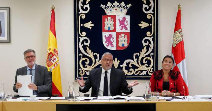 Las Cortes de Castilla y León rechazan debatir la consulta popular sobre la autonomía leonesa