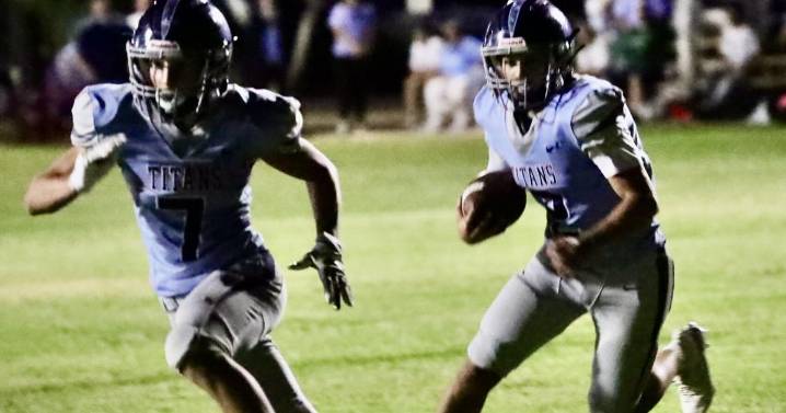 Desert Star football closes season with tight win
