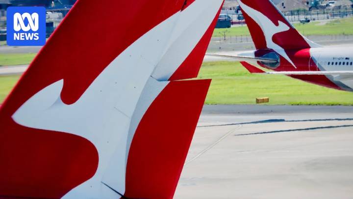 Qantas says 'legal protections in place' as cyber hacking group threatens to release personal data