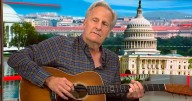 Hollywood Legend Jeff Daniels Sticks It to Trump With Protest Song on Live TV