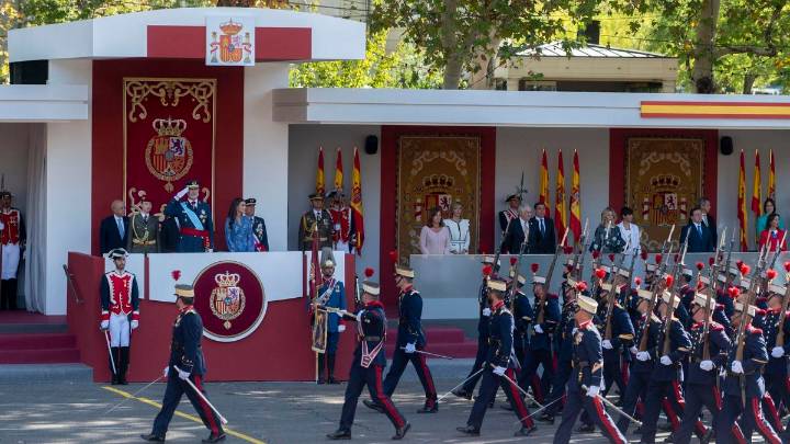 Asociaciones militares denuncian el uso "propagandístico" del desfile y recuerdan la precariedad laboral en el Ejército