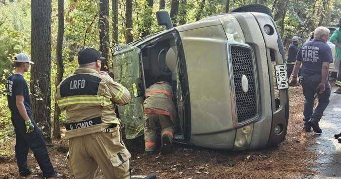 One injured in single vehicle auto accident in Rayburn Country