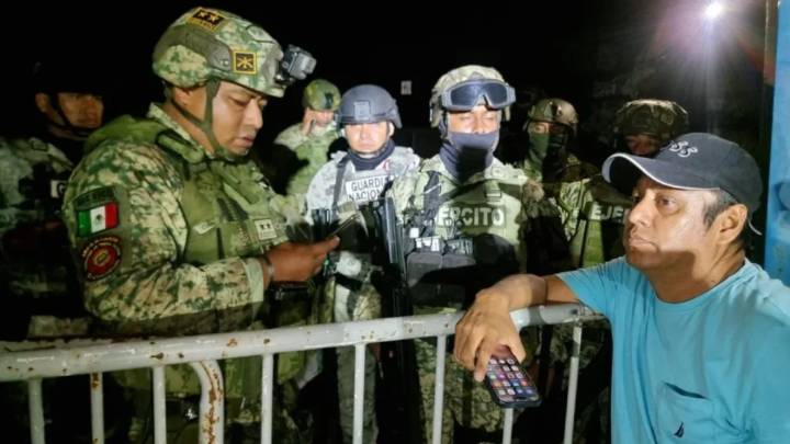 Pobladores sacan a militares de Totolapan 'por agresión'