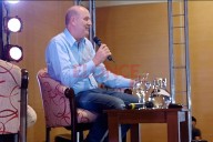 Azcué y Sturzenegger destacan el modelo de desregulación y su impacto en el crecimiento