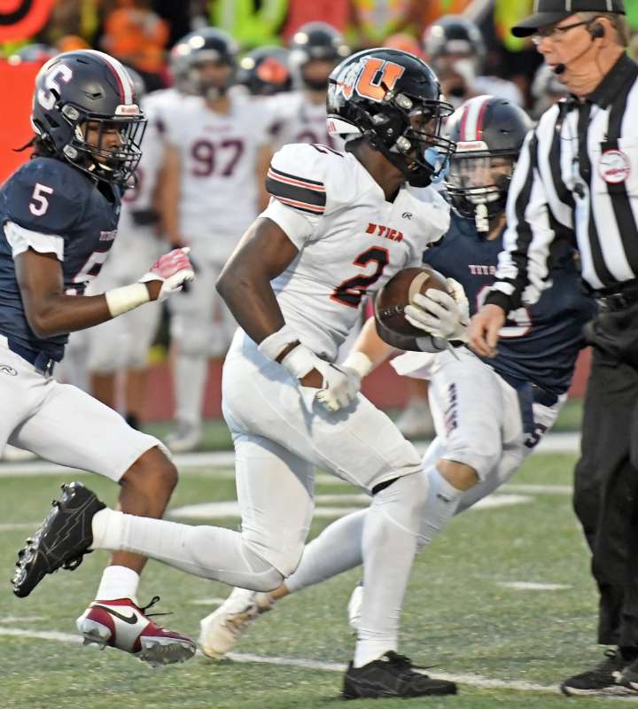 Lakeview stuns No. 5-ranked GP South; Utica downs L’Anse Creuse North to gain title share of MAC White