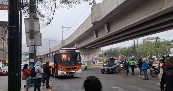 Transportistas desbloquean vías de San Juan de Lurigancho para evitar ser multados