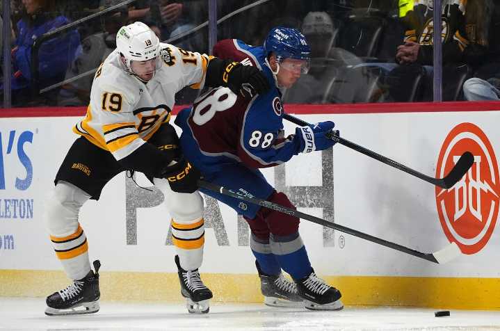 Bruins struggle to get shots on goal as losing streak stretches to three