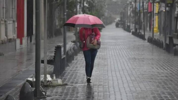Diluvia en Zona Sur: pronostican lluvias y alerta amarilla durante todo el día