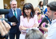 El Gobierno plantea incluir el derecho al aborto en la Constitución como hizo Francia