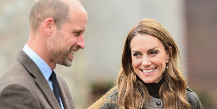 Kate Middleton vuelve a elegir la chaqueta encerada de Barbour que tantas veces llevó Lady Di