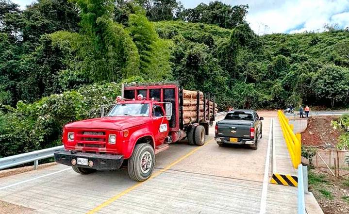 Invierten más de $2.400 millones en nuevo puente en Calima