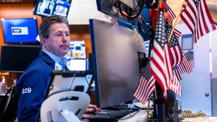 Stock market today: Live updates