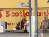 Ottawa police respond to bank robbery on Main Street