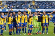 A tres fechas del final: U. de Concepción derrota a Curicó y la lucha por el ascenso queda al rojo vivo en la Primera B