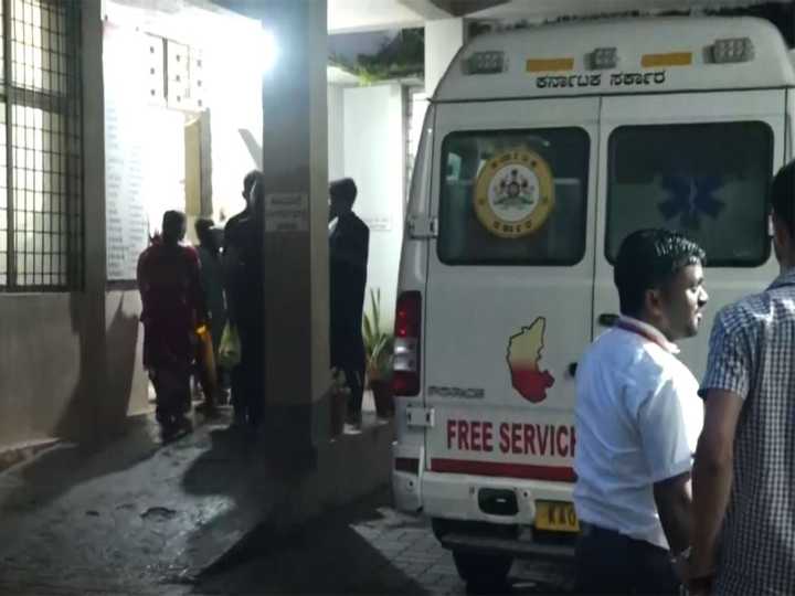 10 fall ill due to dehydration during CM Siddaramaiah' event