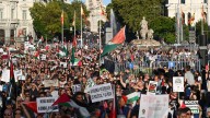 "Basta ya de complicidad": miles de personas claman en Madrid por la paz en Gaza y piden un "boicot a Israel"