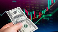 Dólar: el Gobierno vuelve a intervenir a $1.430 en el mayorista y se mantiene la incertidumbre del mercado