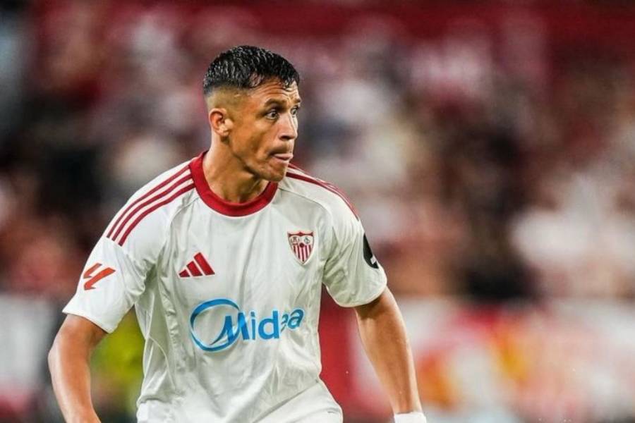 Compañero de Alexis en Sevilla se rindió ante el chileno: “De otra pasta”